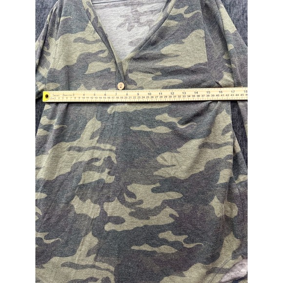 Bombom Henley Top Womens Medium Gray Camouflage Stretch Outdoor Made In The USA - Picture 6 of 14